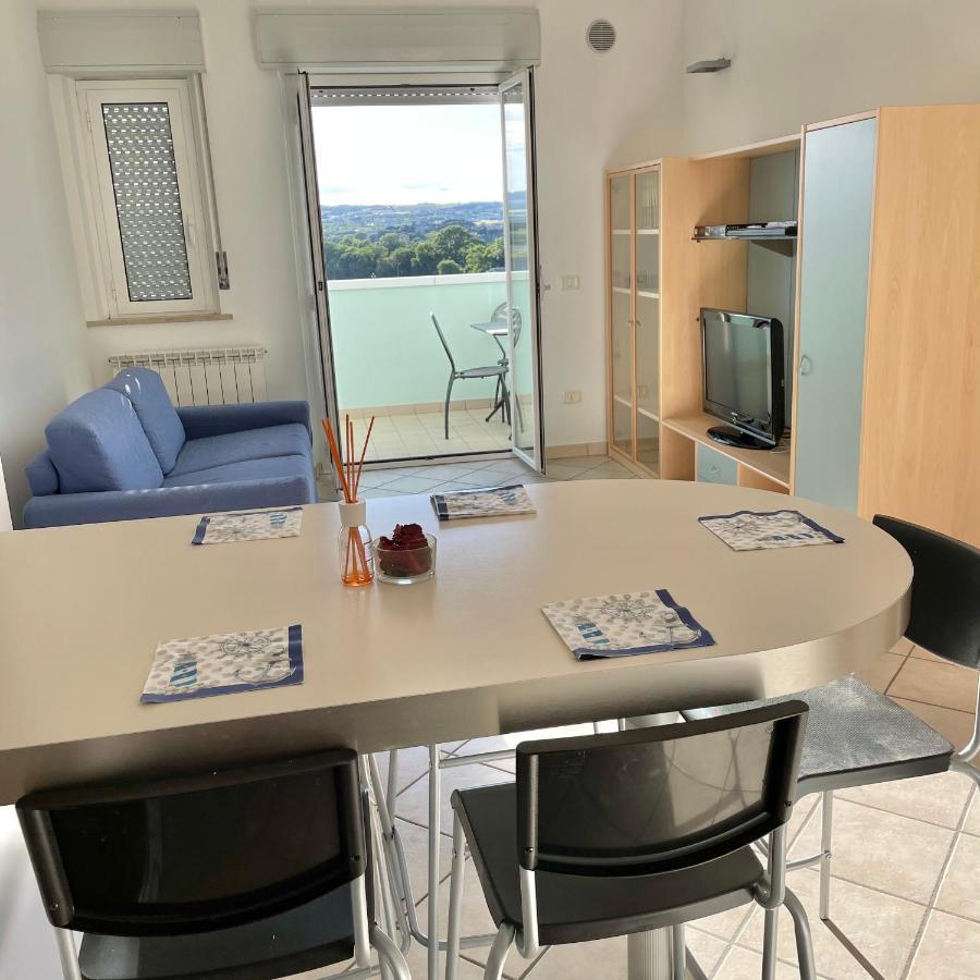 Ferienwohnung Oltre L'Orizzonte Fermo Exterior foto